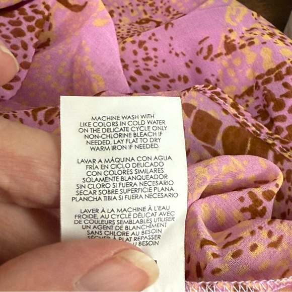Cabi Pink Leopard Sheer Button Front Blouse L Lightweight Resort Spring - Picture 7 of 8